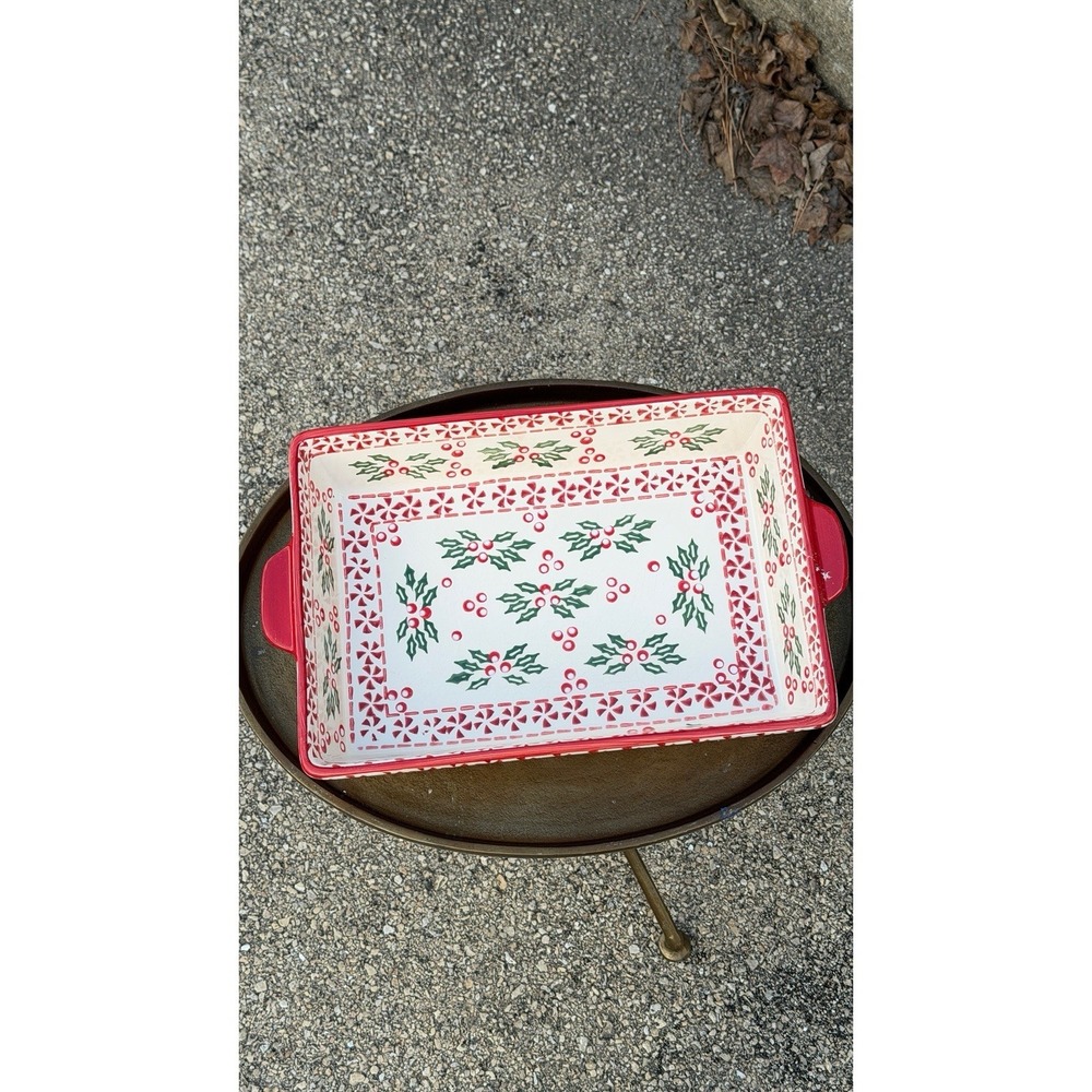 Temp-tations by Tara Peppermint Holly 13x9 Baker w/ Lid & Metal Rack - Picture 11 of 14